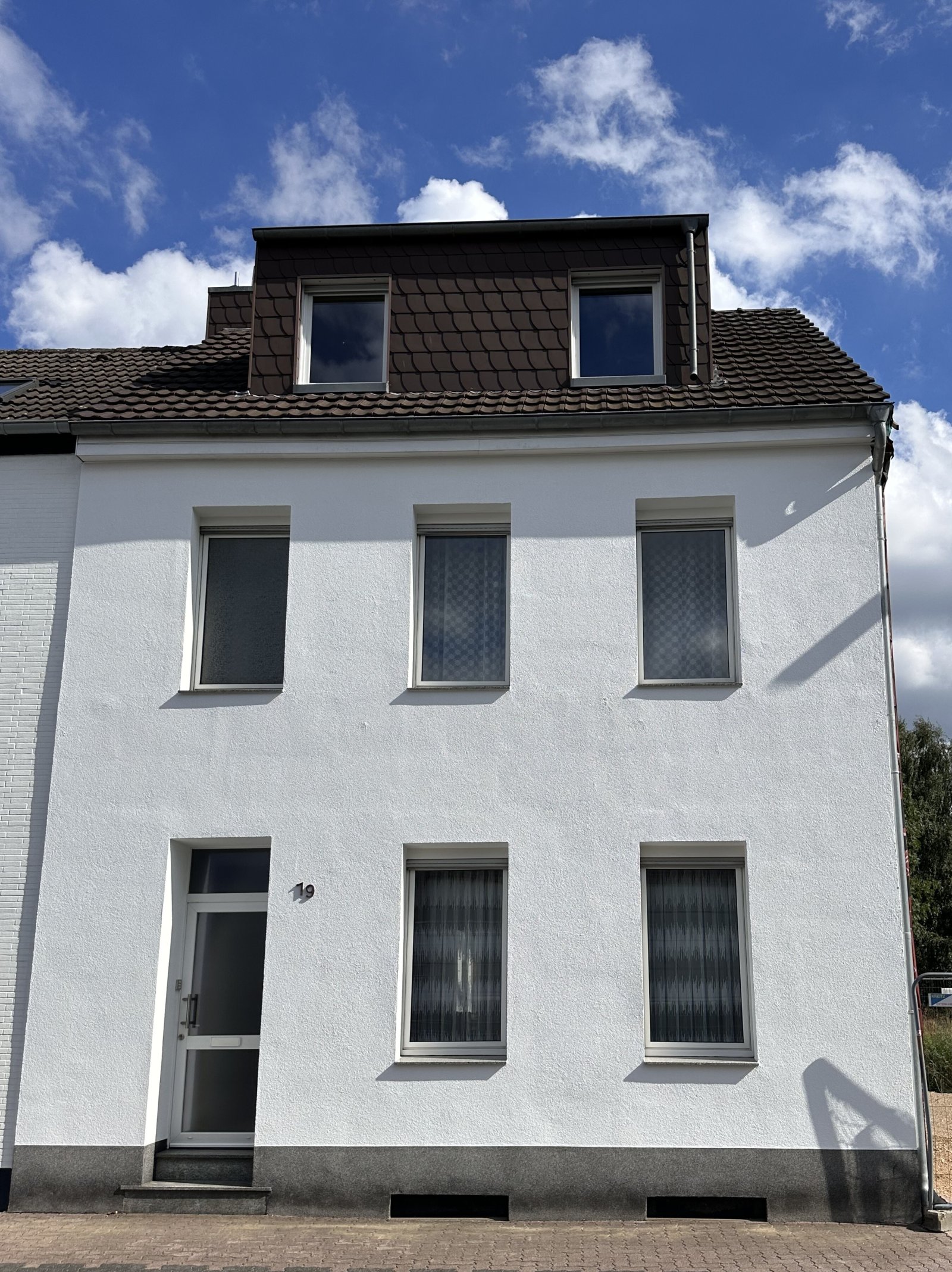 Zentrales Einfamilienhaus in BOH zu verkaufen Zentrales Einfamilienhaus in BOH zu verkaufen